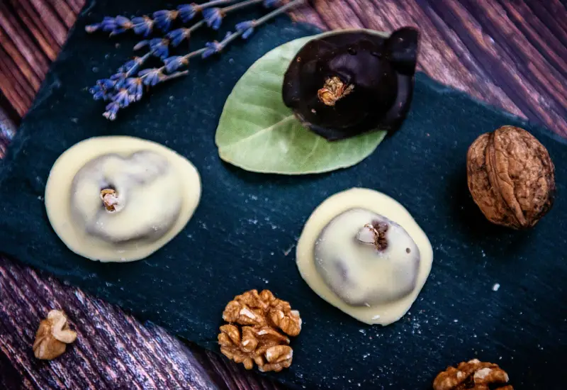 dry figs-chocolate-terra-croatica-dubrovnik-souvenir-shop-old town